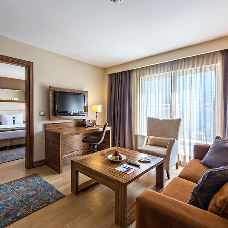 Holiday Inn Sisli By Ihg Istanbul Ngoại thất bức ảnh