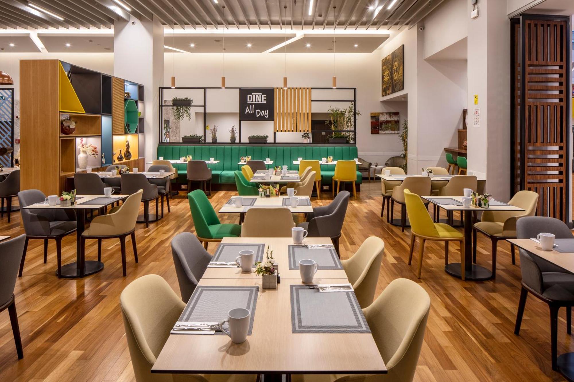Holiday Inn Sisli By Ihg Istanbul Ngoại thất bức ảnh
