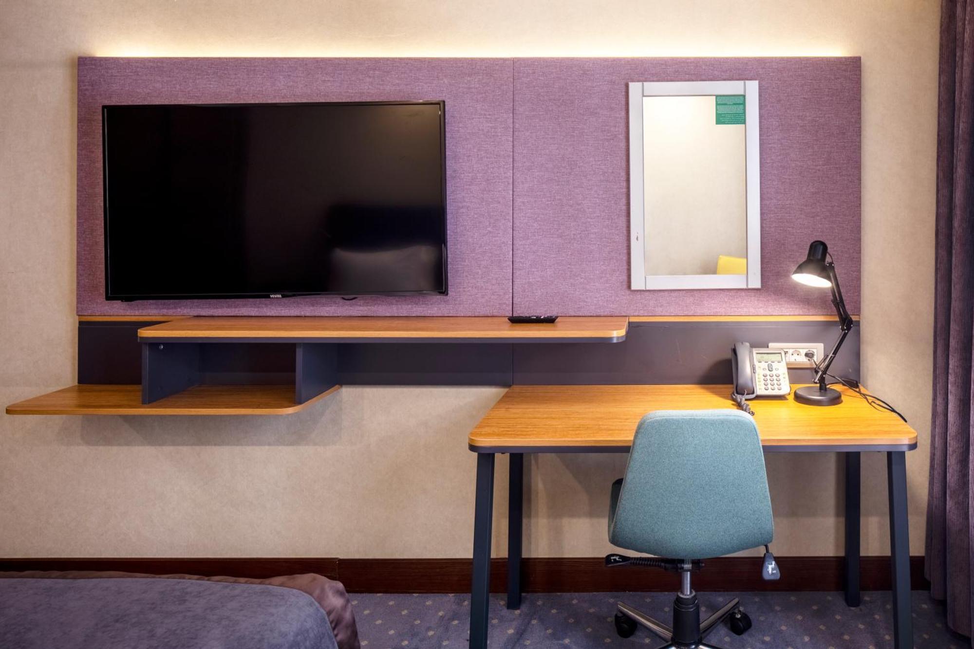 Holiday Inn Sisli By Ihg Istanbul Ngoại thất bức ảnh