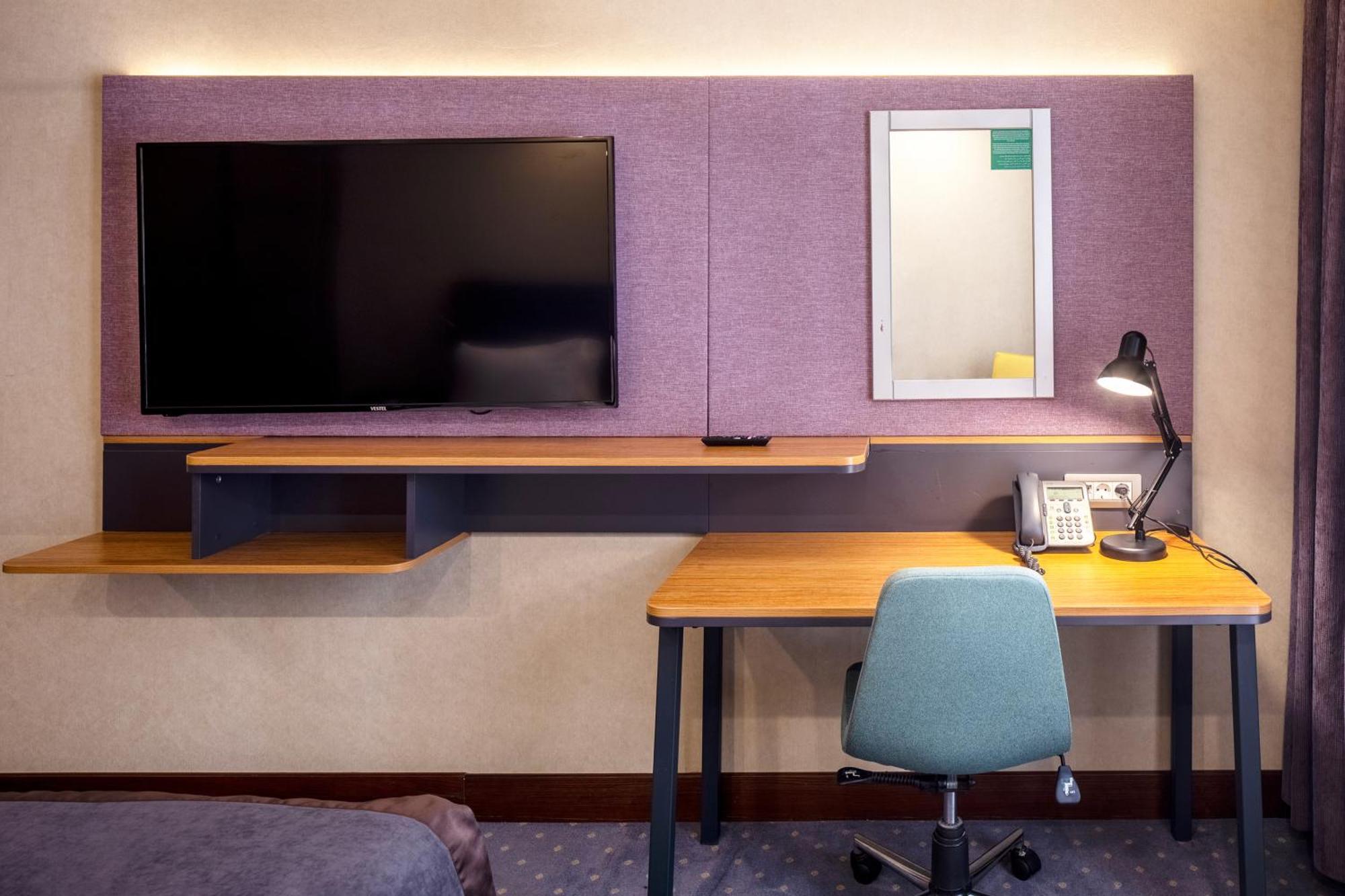 Holiday Inn Sisli By Ihg Istanbul Ngoại thất bức ảnh