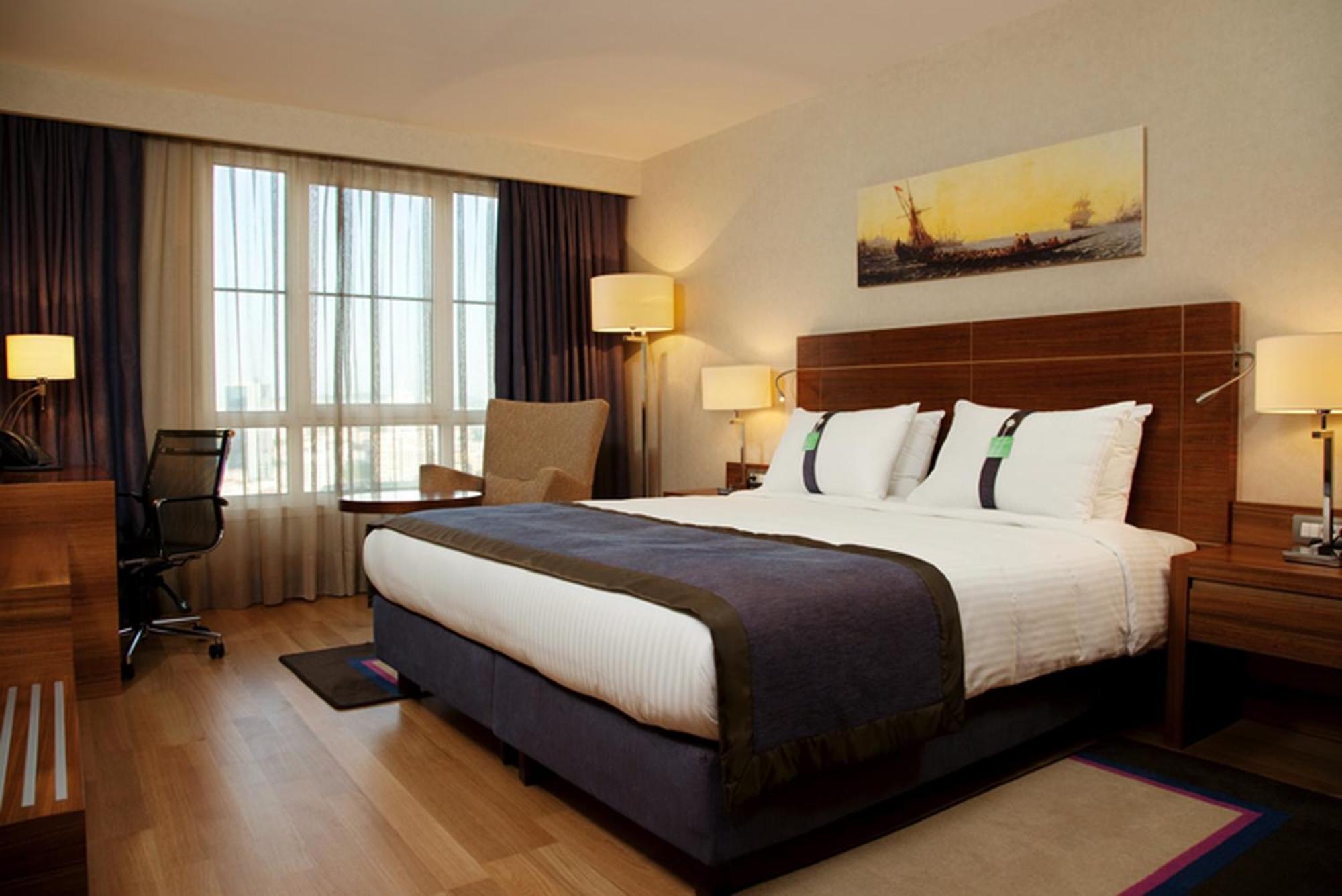 Holiday Inn Sisli By Ihg Istanbul Ngoại thất bức ảnh