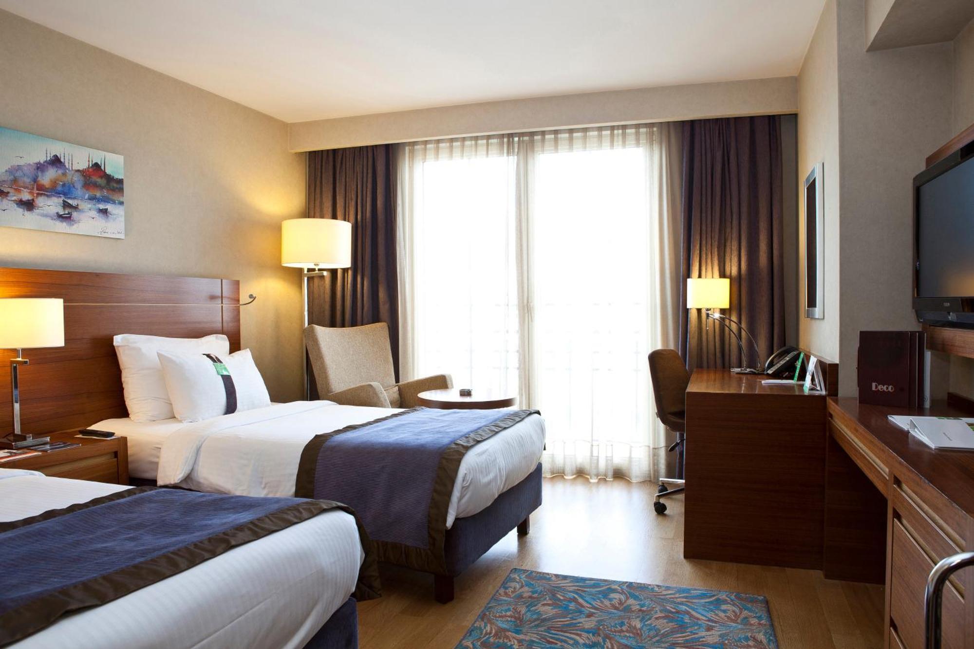 Holiday Inn Sisli By Ihg Istanbul Ngoại thất bức ảnh