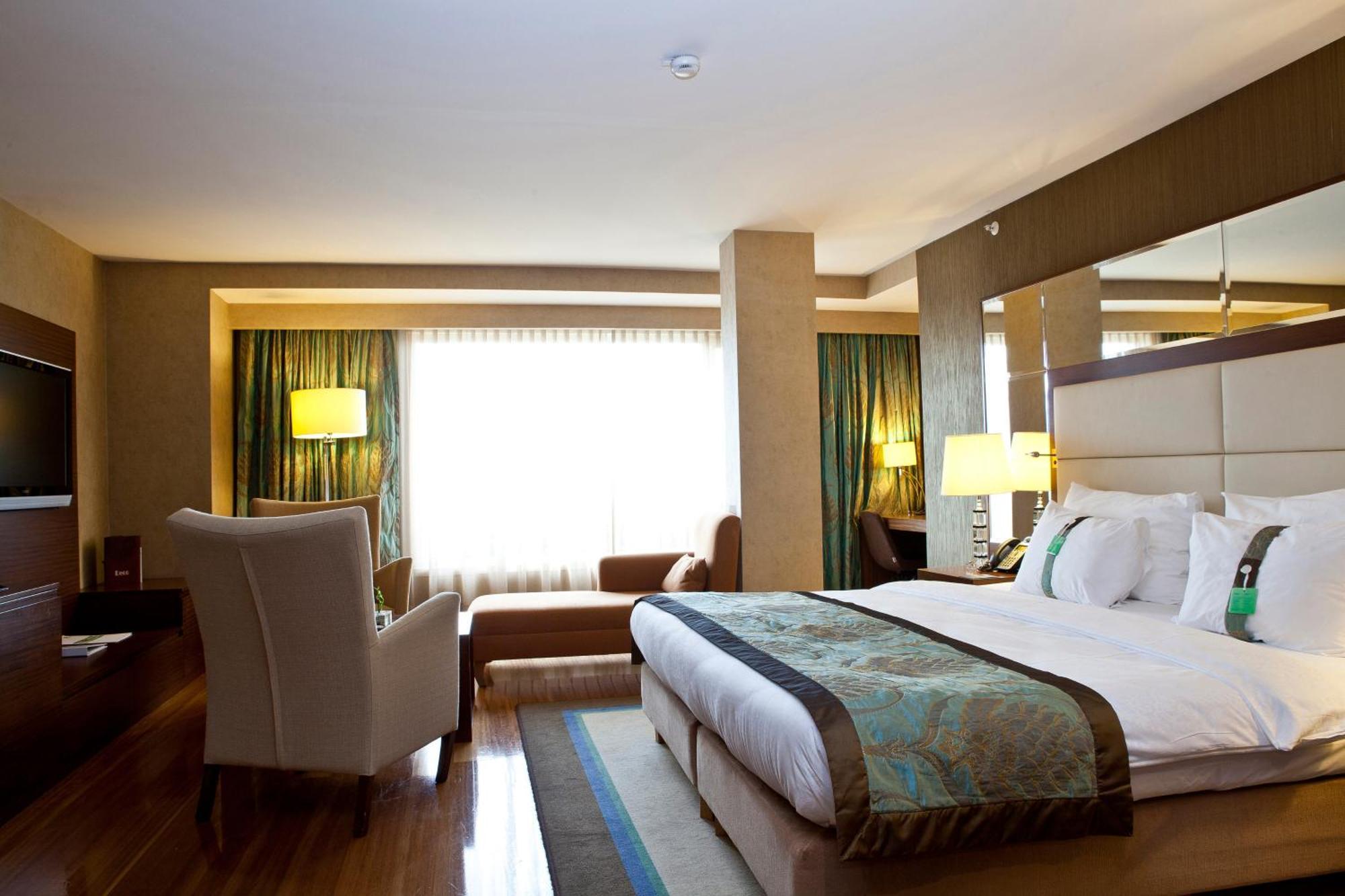 Holiday Inn Sisli By Ihg Istanbul Ngoại thất bức ảnh
